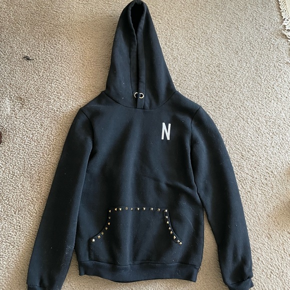 COPY - Black Hoodie Letter N Size : S - Picture 2 of 3